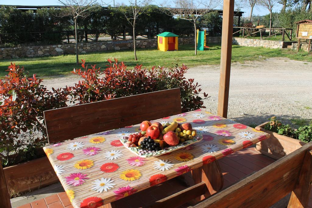 Agriturismo Barbadoro San Vincenzo Ruang foto